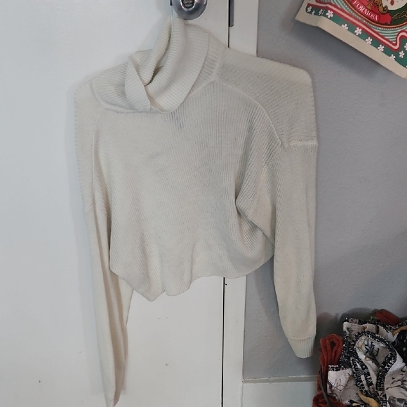 H&M Sweaters - Cozy Cream Turtleneck Sweater